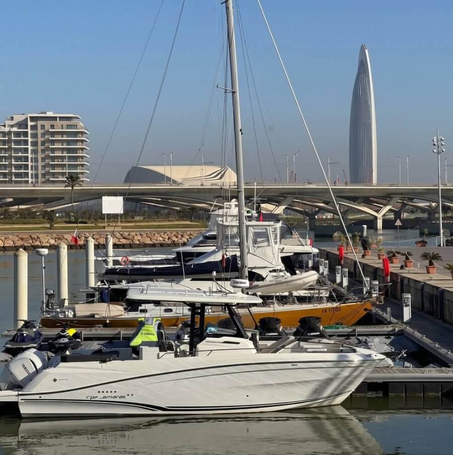 voiture à louer à Marina de Bouregreg